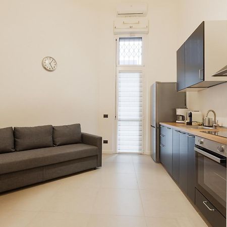 밀라노 Cozy Corner With Balcony And Private Garage! 아파트 외부 사진