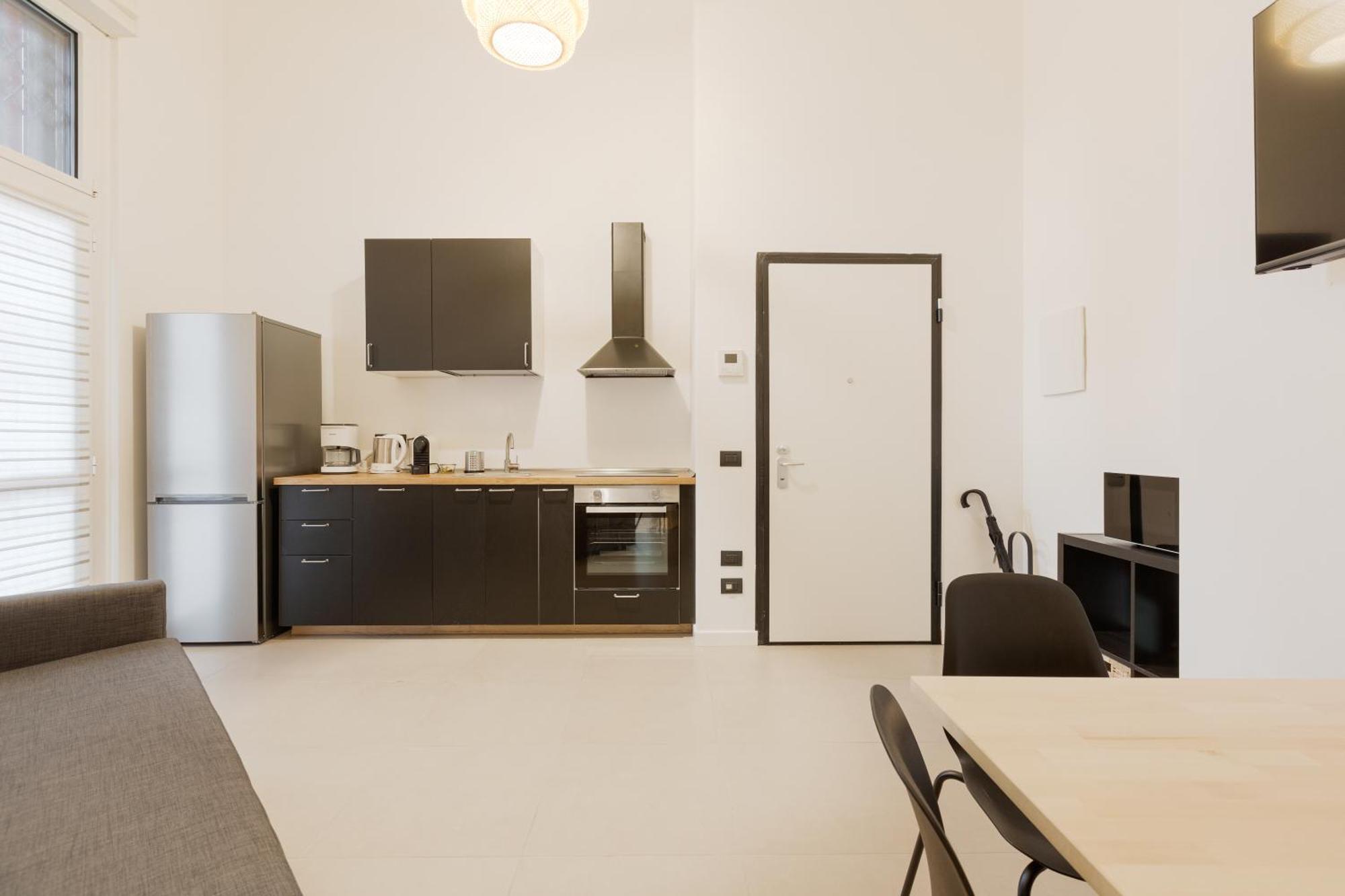 밀라노 Cozy Corner With Balcony And Private Garage! 아파트 외부 사진